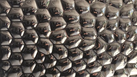 bubbles-image-1ae71768-6651-45f7-b39d-21e509015171